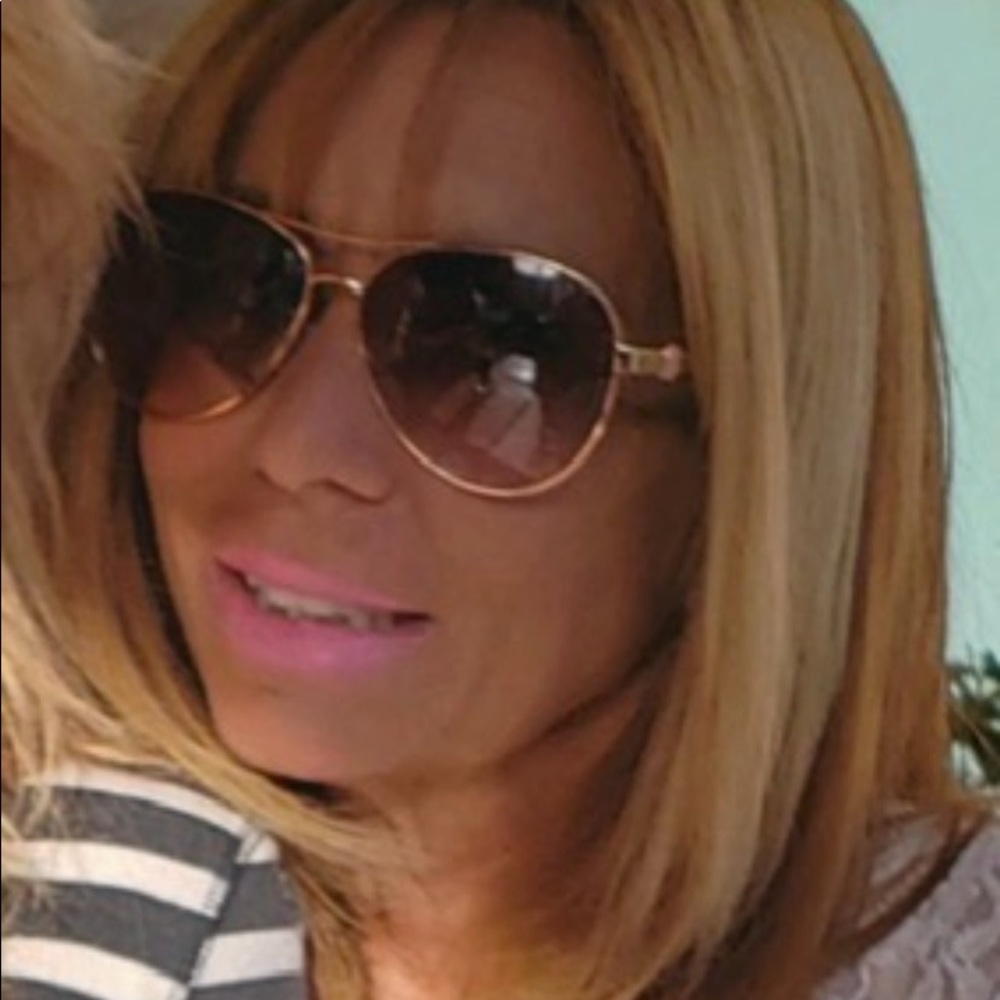 Meet your Posher, Toni